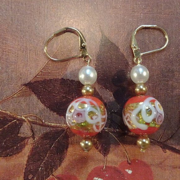 Handmade drop-style Murano earrings in Mediterranean orange with lampwork - Picture 9 of 10